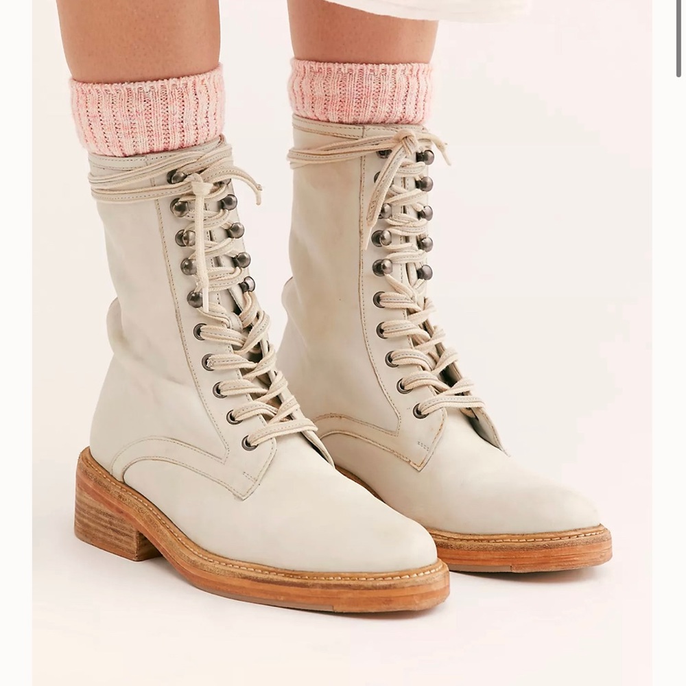 NWT $178 Free People Sante Fe Lace-up Boot 39 = USA 9 - Picture 1 of 16